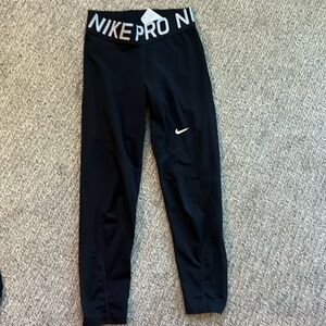Nike pro cropped leggings size small